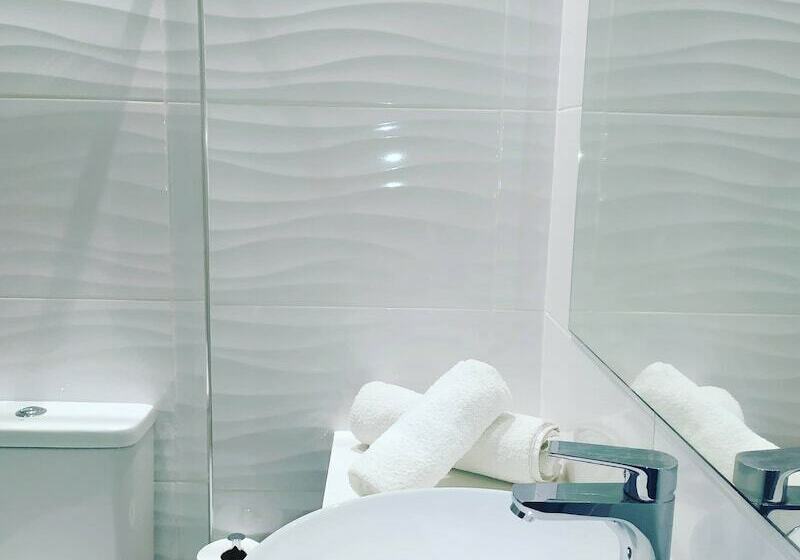 استودیوی استاندارد, Orion Apartments