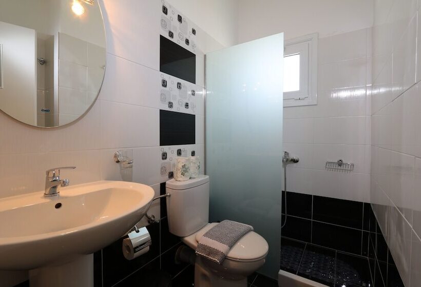 Habitación Familiar, Villa Libertad