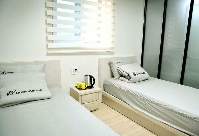 اتاق استاندارد, 24 Guesthouse Suncheon