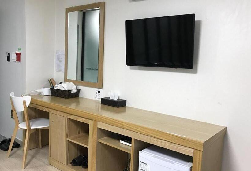 اتاق خانوادگی, 24 Guesthouse Suncheon
