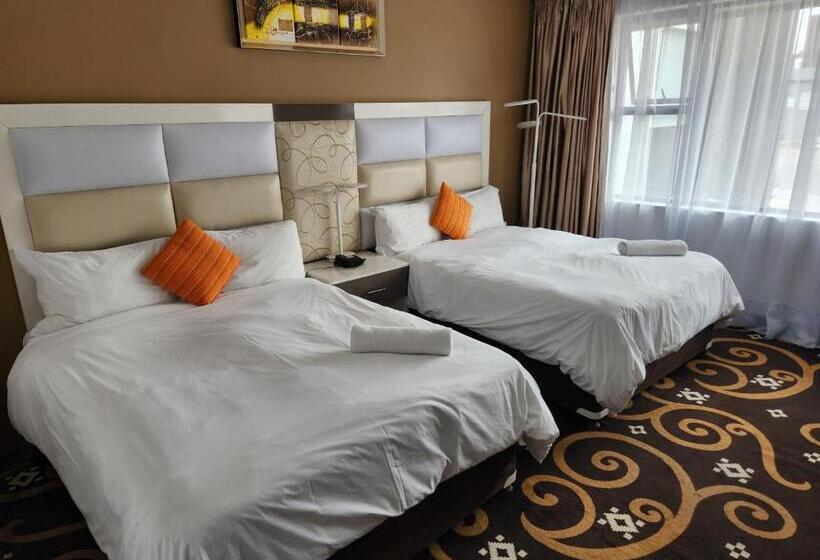 Семейный Номер, Palm Continental