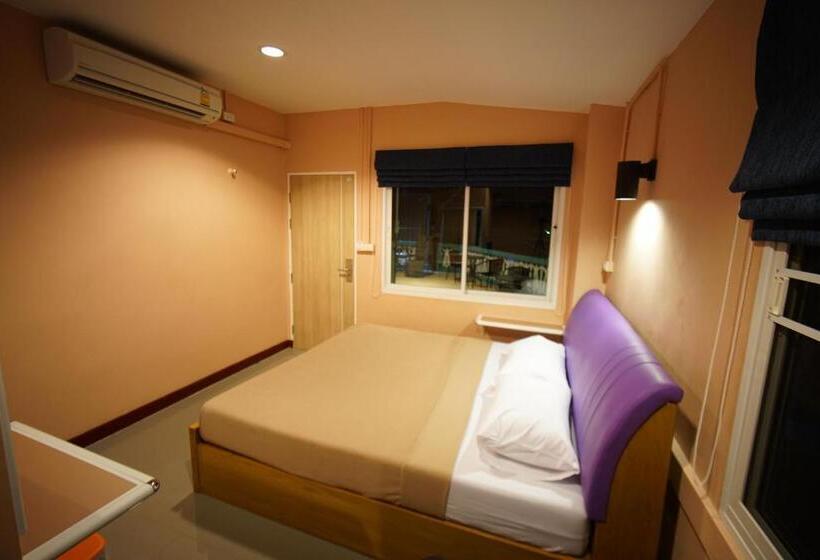 اتاق لوکس, Urban Hostel Bangkok