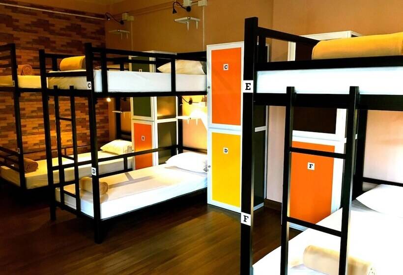 تختخواب در اتاق مشترک, Urban Hostel Bangkok