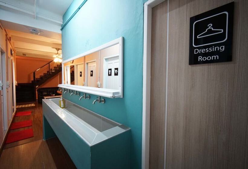 اتاق استاندارد, Urban Hostel Bangkok