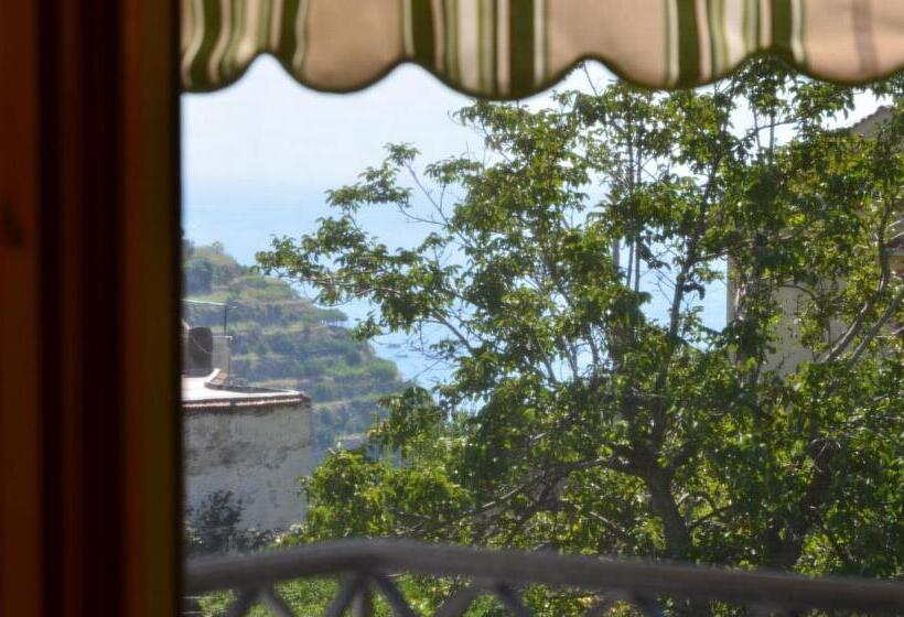 اتاق لوکس, Villa La Zagara