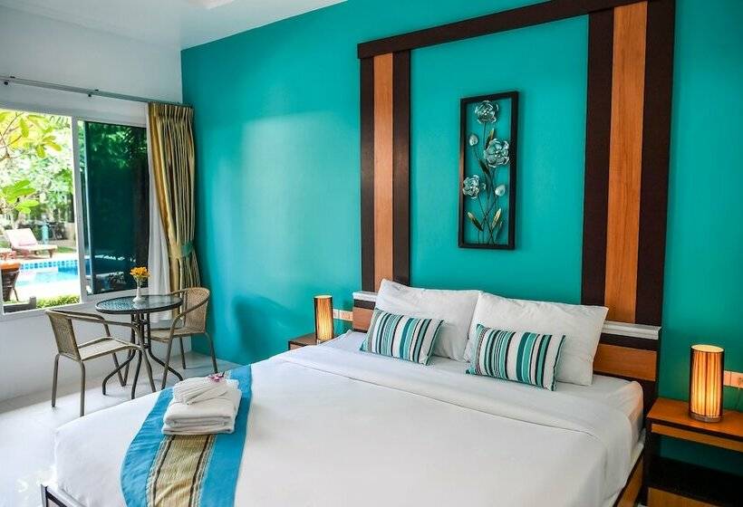 스탠다드 룸 풀장 전망, Cascades Resort