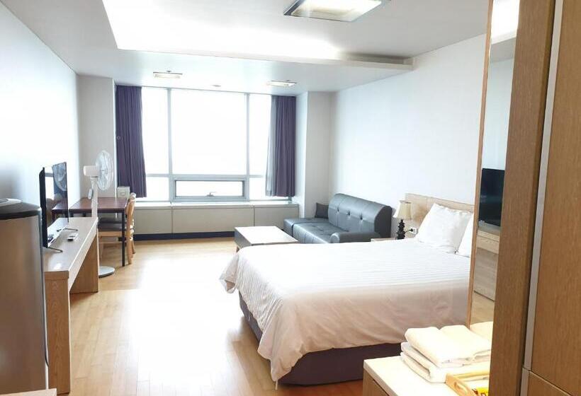 Standard Room, Goodday Airtel
