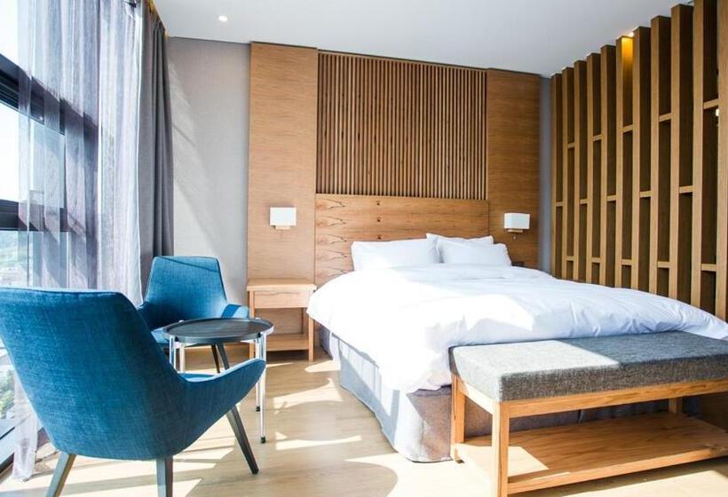 Люкс, J Square Hotel And Wedding