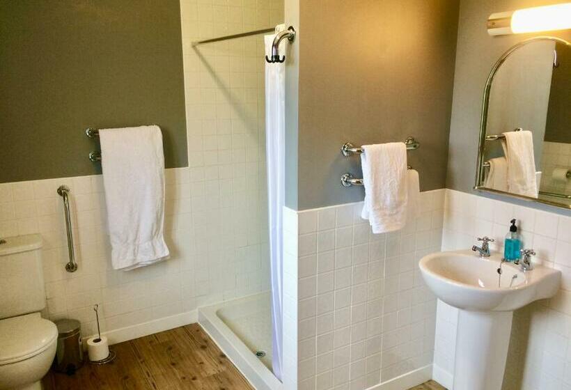 Номер Стандарт, The Lovecroft Guest House