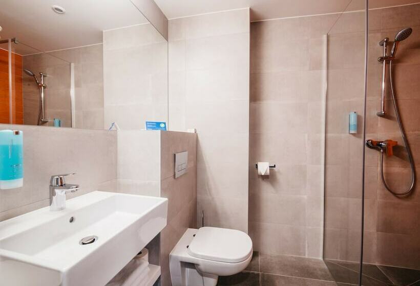 Номер Стандарт, Q Hotel Plus Katowice