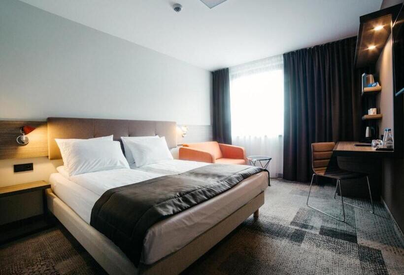 Номер Стандарт Индивидуальный, Q Hotel Plus Katowice