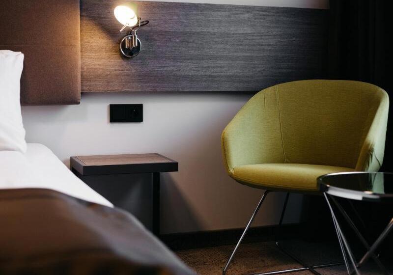 Номер Стандарт, Q Hotel Plus Katowice