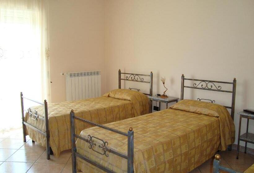 Номер Стандарт с Балконом, B&b Esperança