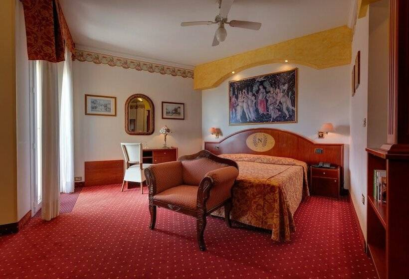 Junior Suite with Balcony, Napoleon
