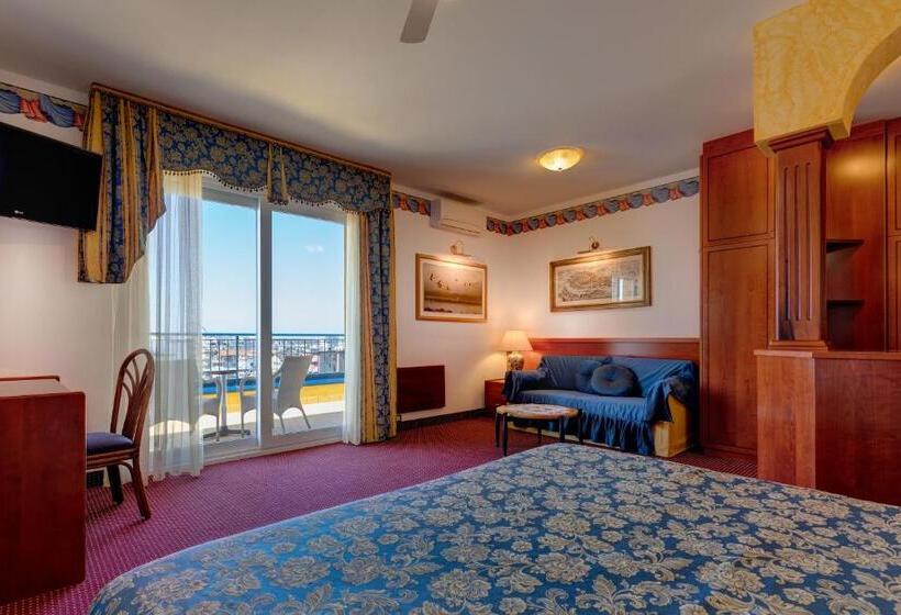 Suite Vista Mar Lateral, Napoleon