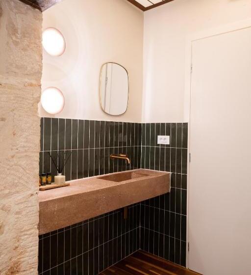 Полулюкс с Видом, Qualia Slowlife Suites
