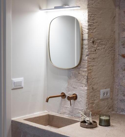 Люкс, Qualia Slowlife Suites