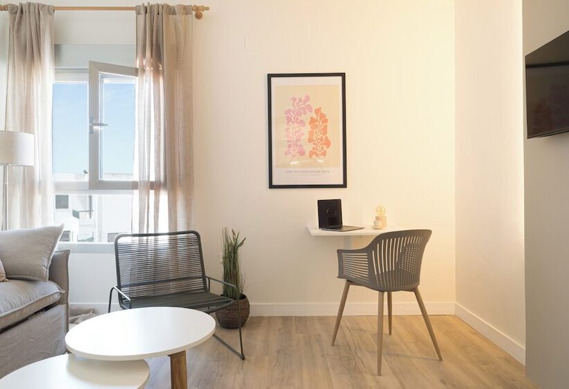 수피리어 스위트, Lan Suites
