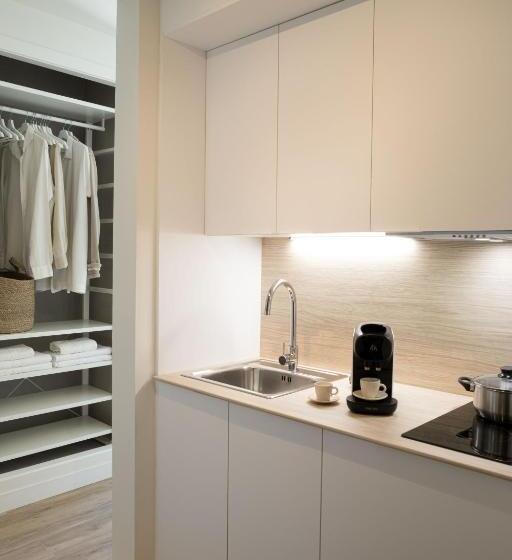 스위트, Lan Suites