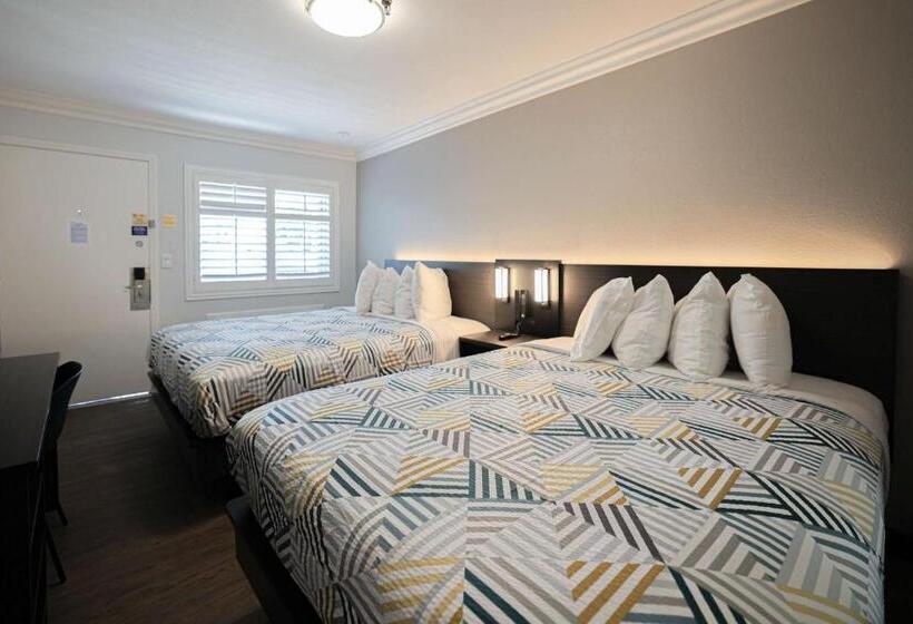 Номер Стандарт, Motel 6, Tustin, Orange County Ca