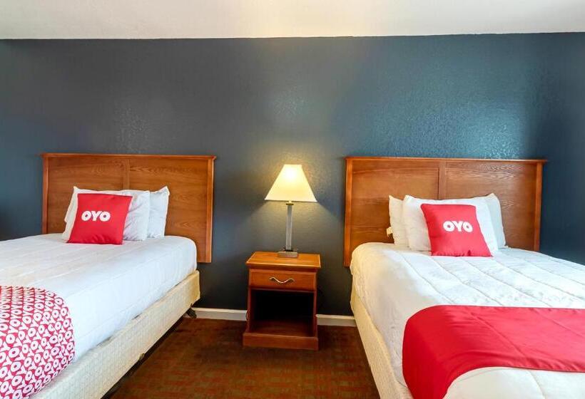 Номер Стандарт, OYO Hotel Pearsall I-35 East