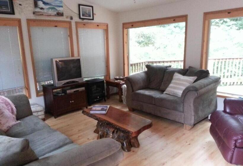 غرفة قياسية مطلة على الجبل, Whaleshead Beach Resort