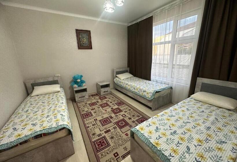 اتاق خانوادگی, коттедж Rayan House