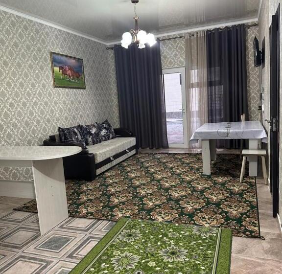 اتاق خانوادگی, коттедж Rayan House