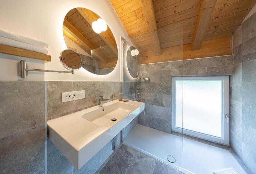 디럭스 룸, Agriturismo Sadira
