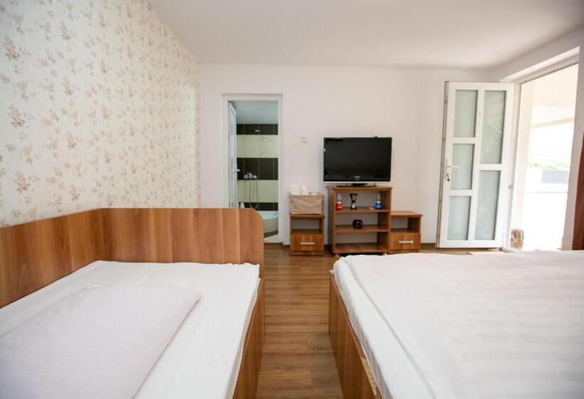 Номер Стандарт, Casa Mădălina