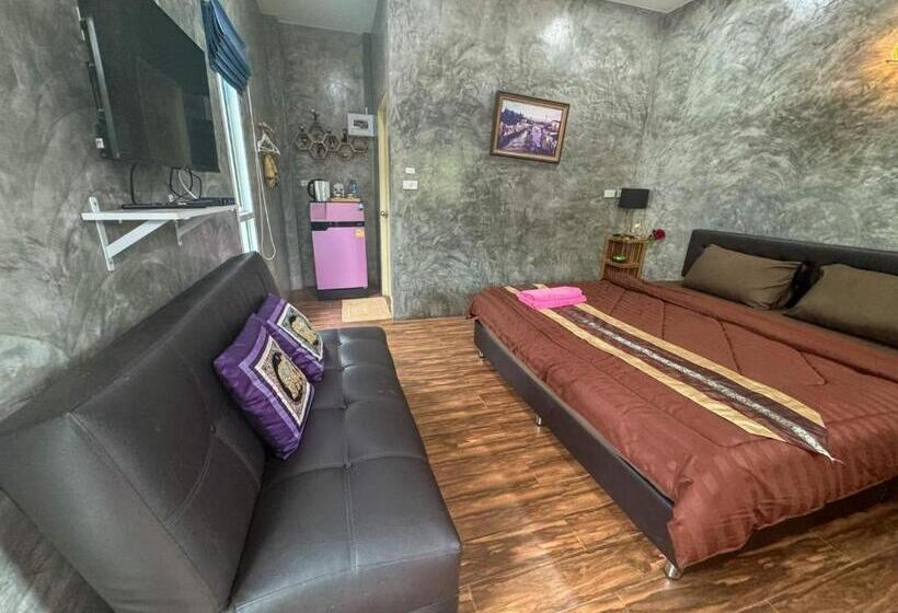 اتاق لوکس, Toraneethai Homestay Amphawa