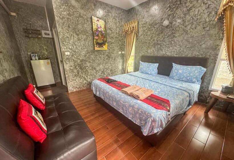 اتاق سوپریور, Toraneethai Homestay Amphawa