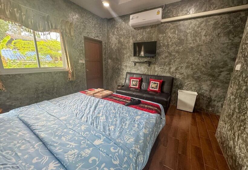 اتاق سوپریور, Toraneethai Homestay Amphawa