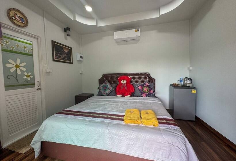 اتاق سوپریور, Toraneethai Homestay Amphawa