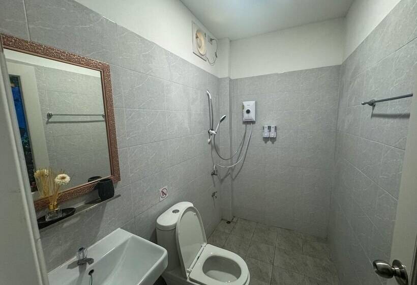 اتاق سوپریور, Toraneethai Homestay Amphawa