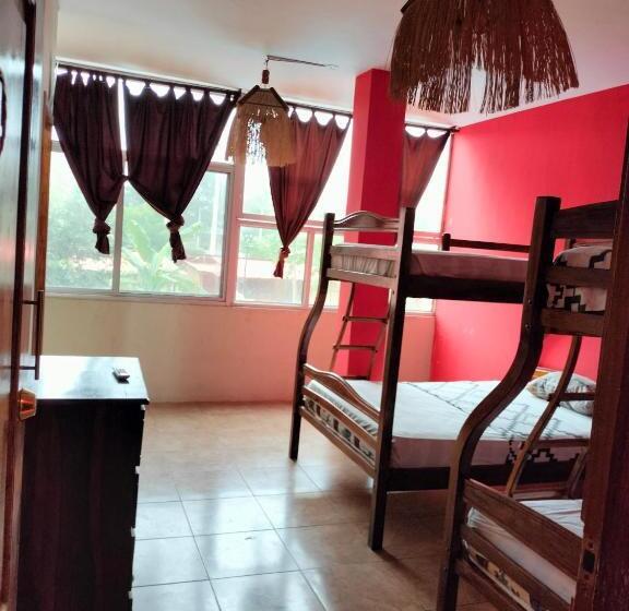 Четырехместный Номер Стандарт, Casa Hostal I Love Montañita