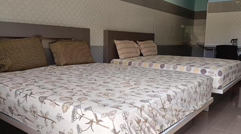 Люкс Вид на Город, Sathyam Resorts