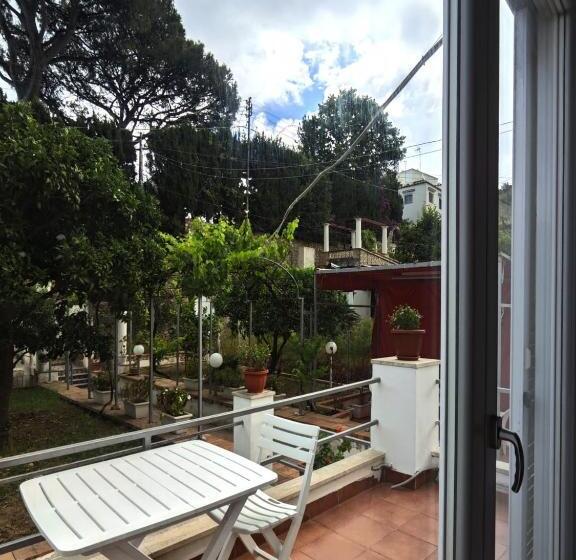 اتاق استاندارد با بالکن, Casa Ferraro