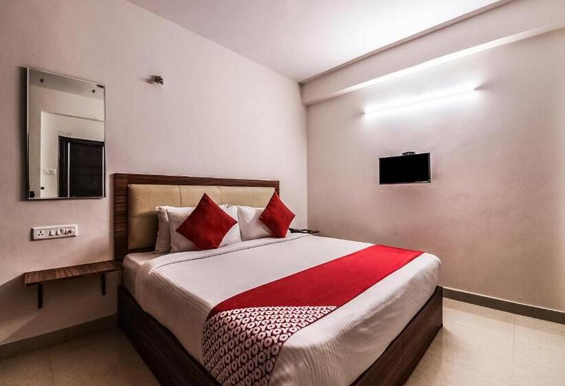 Трехместный Номер Классика, Super Hotel O Enikepadu