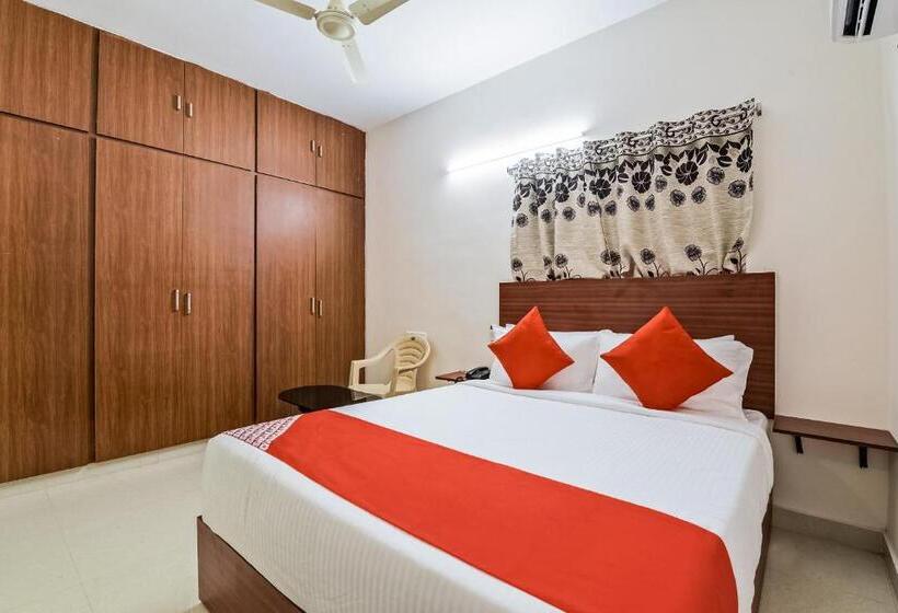 Трехместный Номер Классика, Super Hotel O Enikepadu