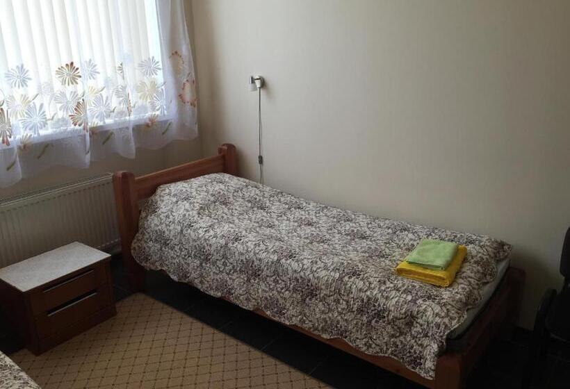 اتاق استاندارد, Yasmina Hostel