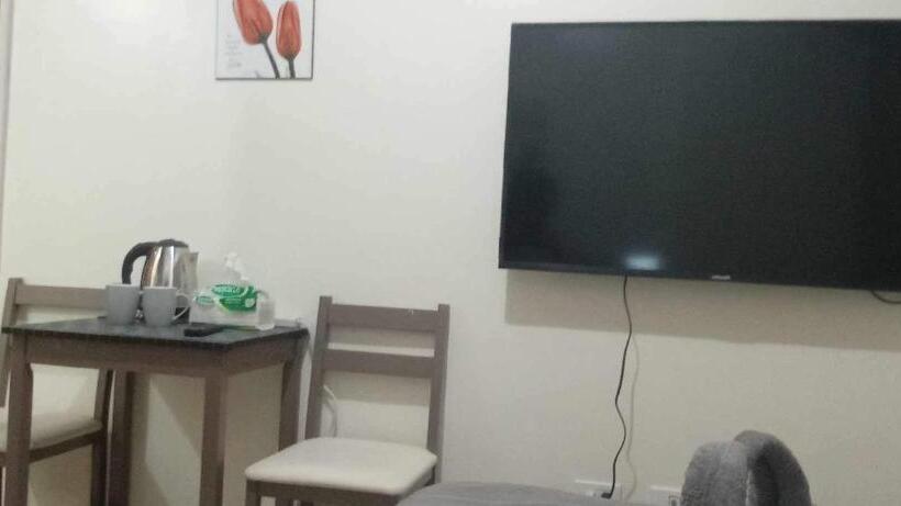استودیوی استاندارد, Casamontero@urbandecatowers Edsa