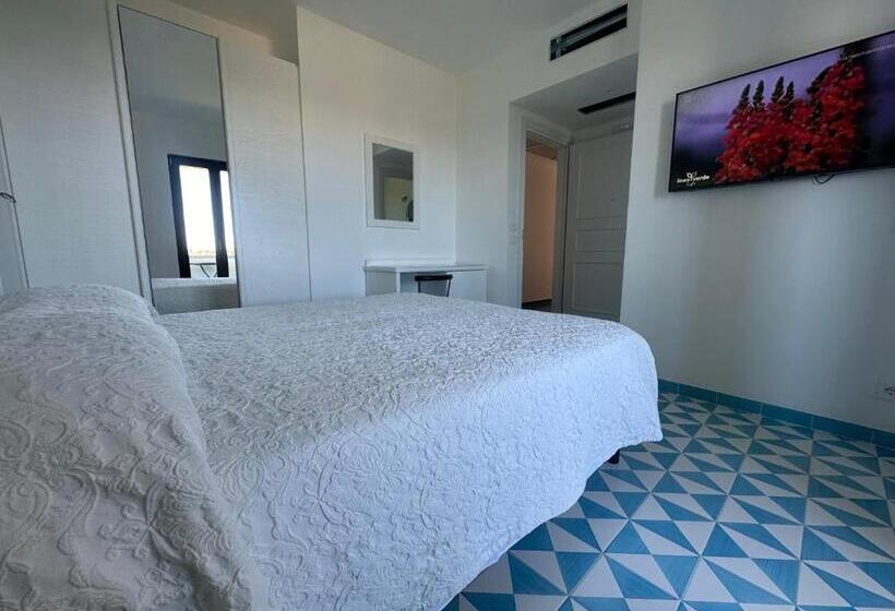 Номер Стандарт Вид на Море с Балконом, Boutique Ischia