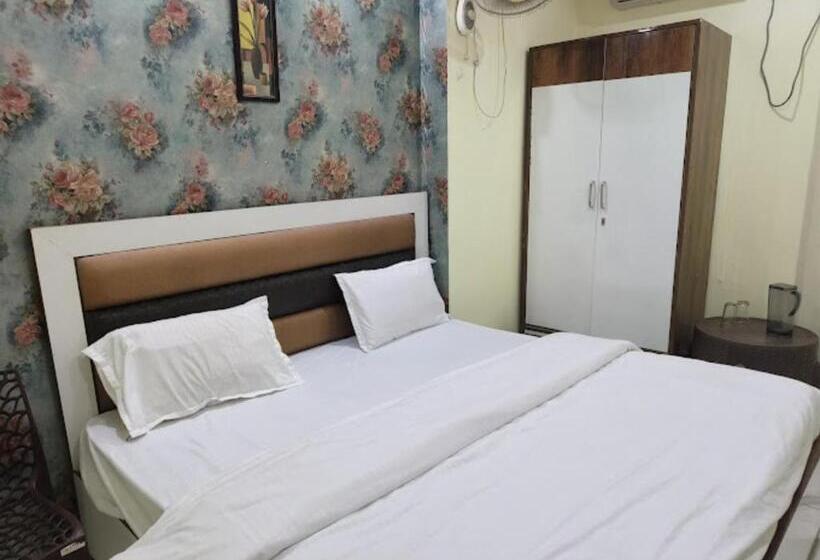 스탠다드 룸, Goroomgo Tapovan Residency Haridwar   Excellent Service Recommended