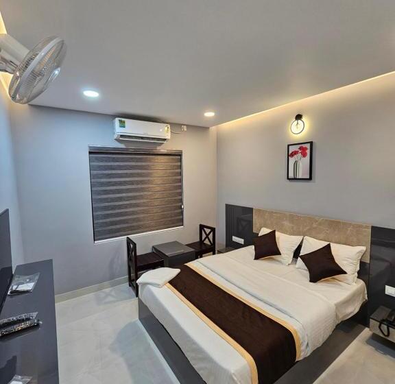 디럭스 룸, Thaal Residency Cheruvathur Hala Groups