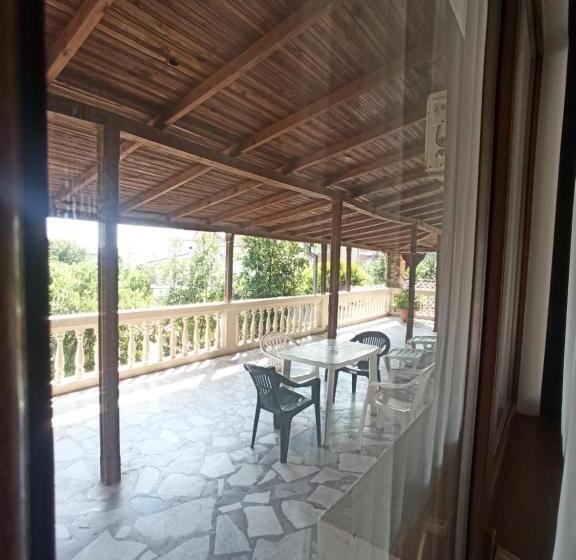 Standard Triple Room with Terrace, Zoia