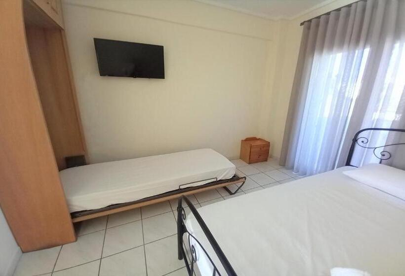 Quarto Triplo Estandar, Halkidiki Greek Pride Themelis Studios
