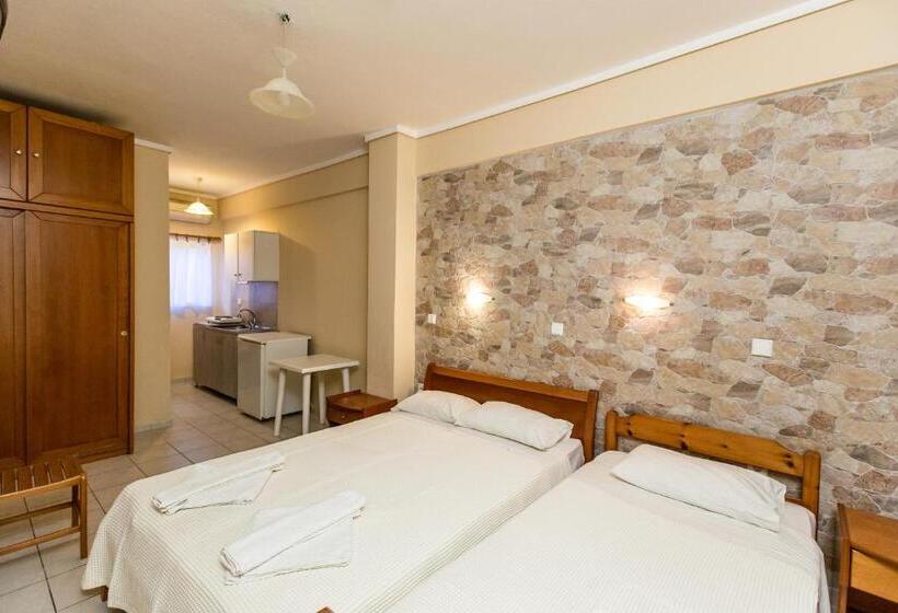 Номер Стандарт Трехместный, Halkidiki Greek Pride Themelis Studios