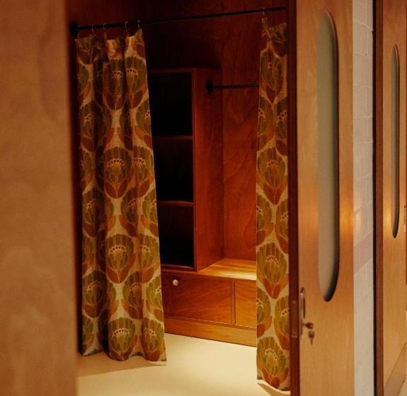 اتاق استاندارد با چشم‌انداز شهر, Rooms Hotel - Batumi