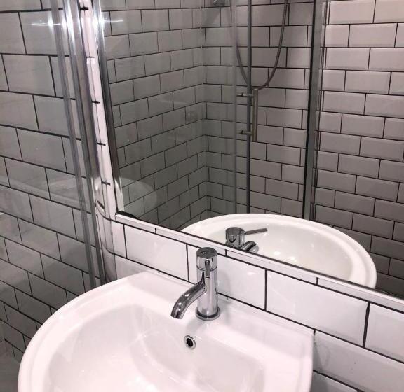 חדר משפחתי, Nysdill Hotel Norwich